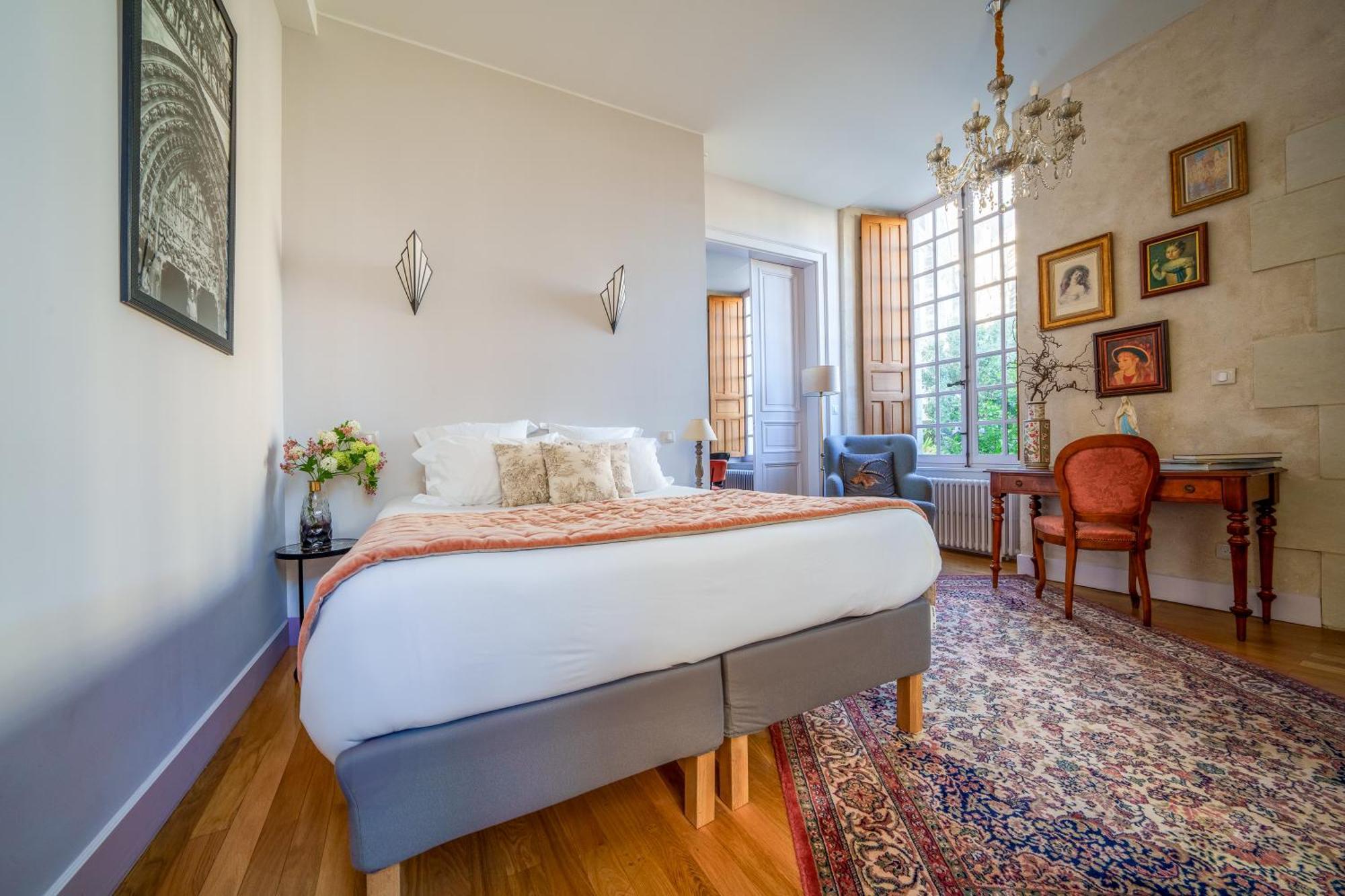 Appartement Raffine Vue Cathedrale, Jardin, Wifi Tours Dış mekan fotoğraf